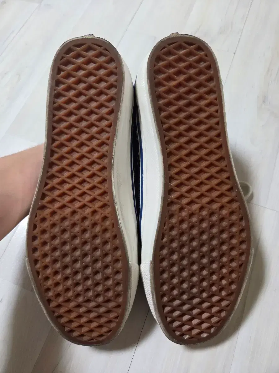 thumbnail-7